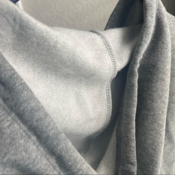 NEW CROPPED HOODIE - Picture 6 of 8